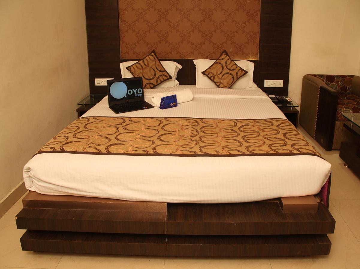 Oyo 905 Galaxy View Hotel Prayagraj Exterior photo